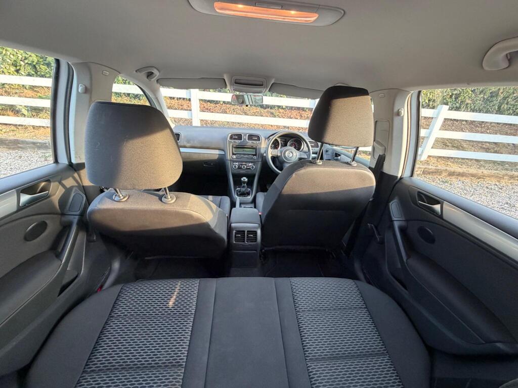 2011 Volkswagen Golf thumbnail 21