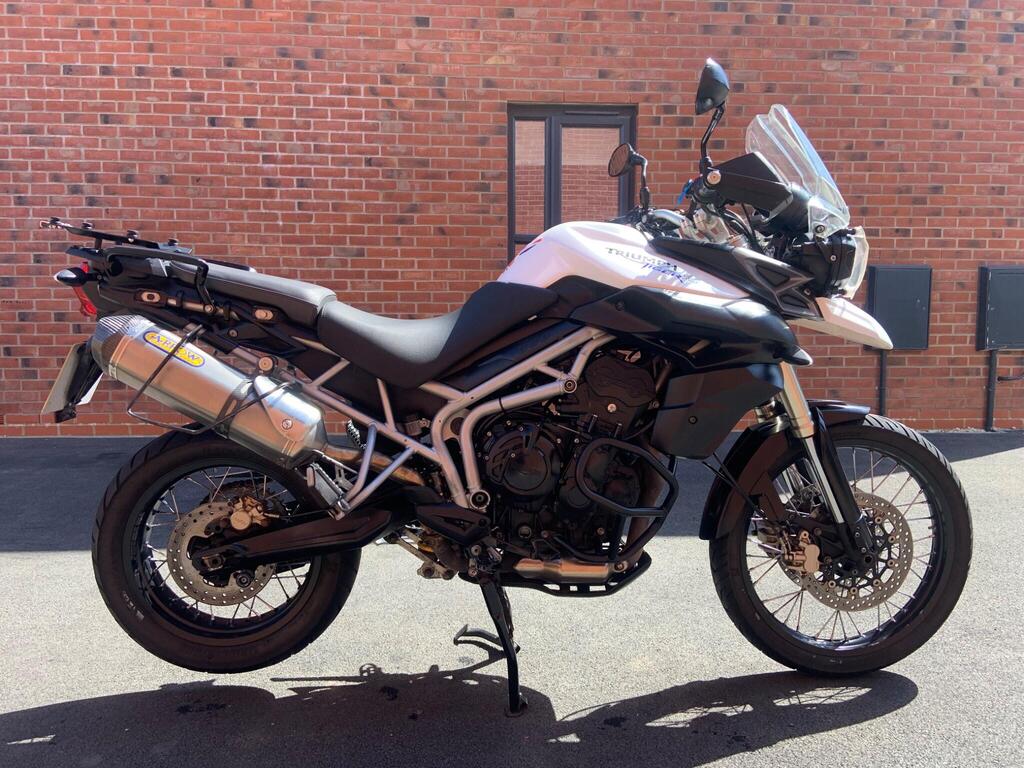 Triumph Tiger 800