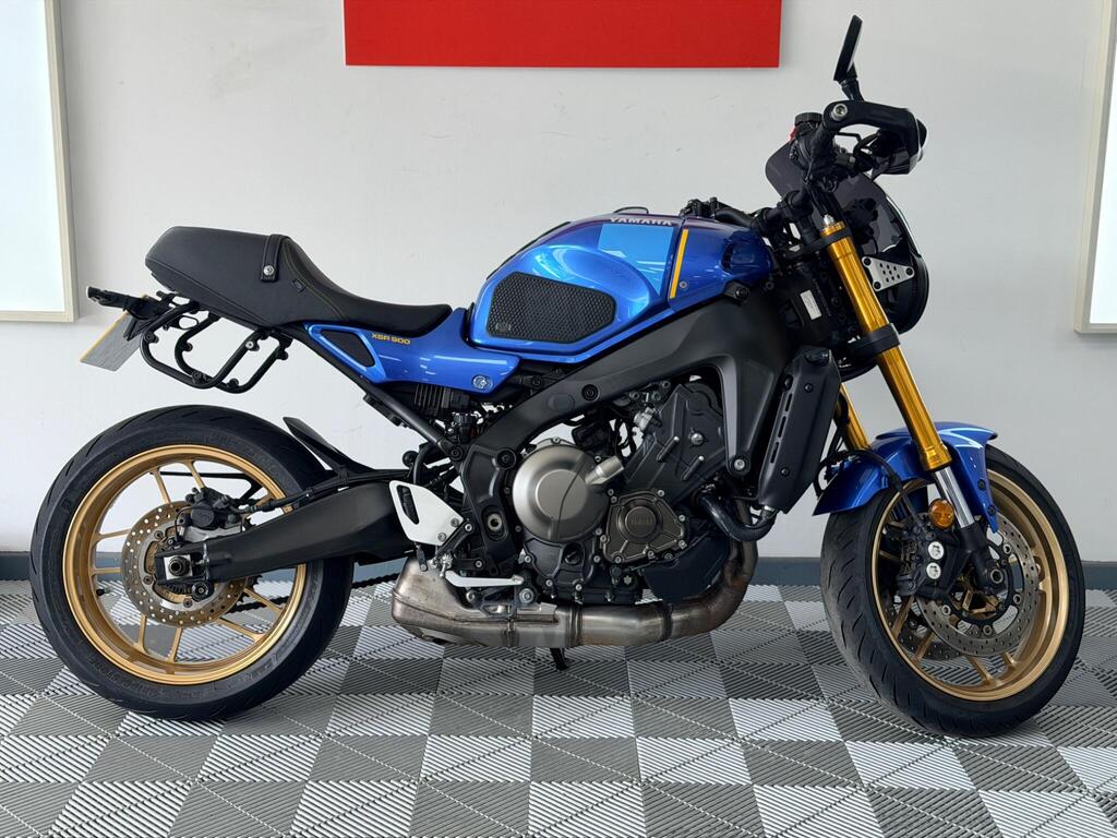 Yamaha XSR900