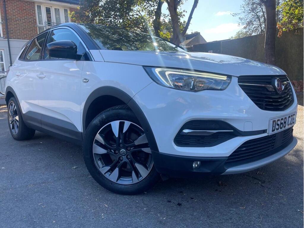 Vauxhall Grandland X SUV 1.2 Turbo Sport Nav Auto Euro 6 (s/s) 5dr