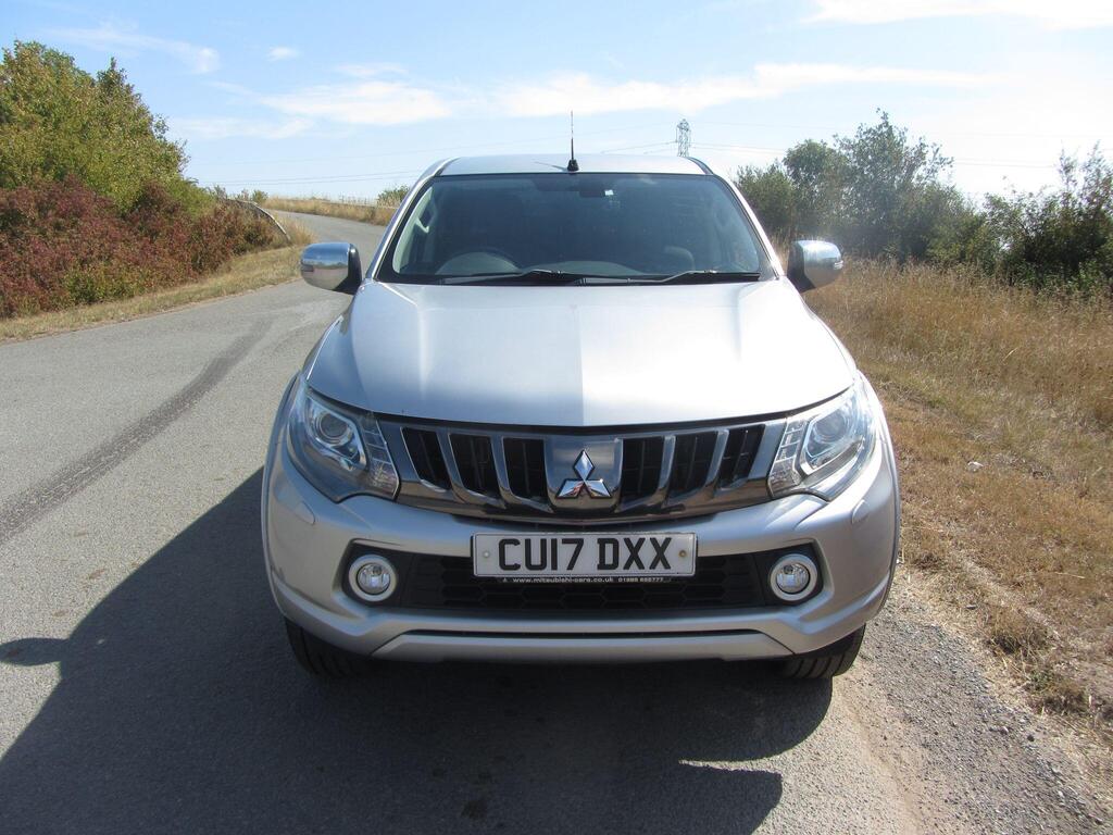 Mitsubishi L200 Pickup 2.4 DI-D DC Warrior 4WD Euro 6 4dr