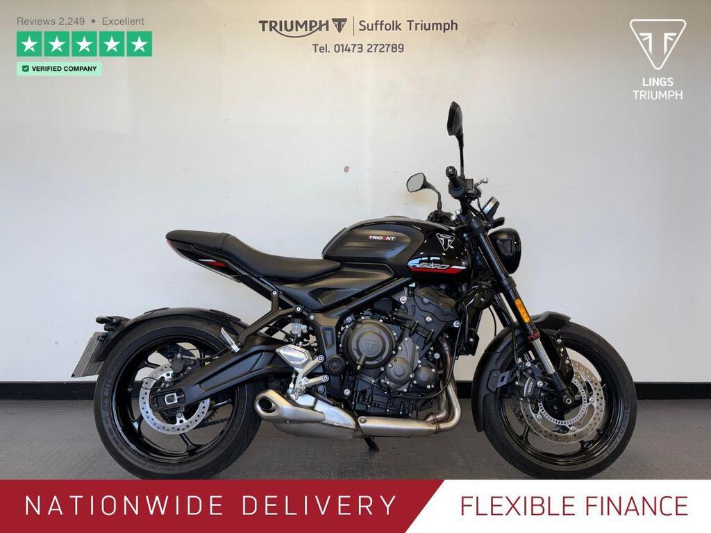 Triumph Trident 660