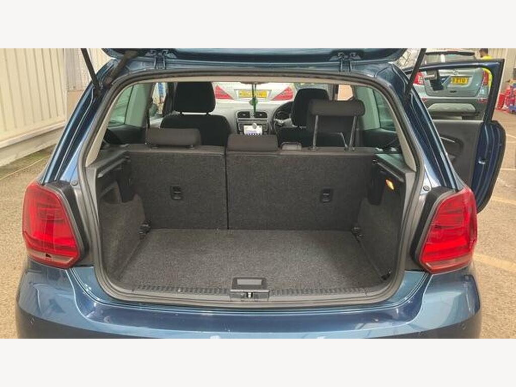 2015 Volkswagen Polo thumbnail 12