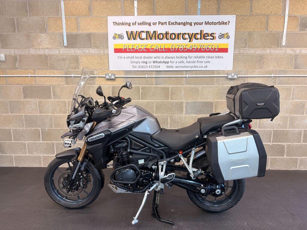 Triumph Explorer Adventure 1215