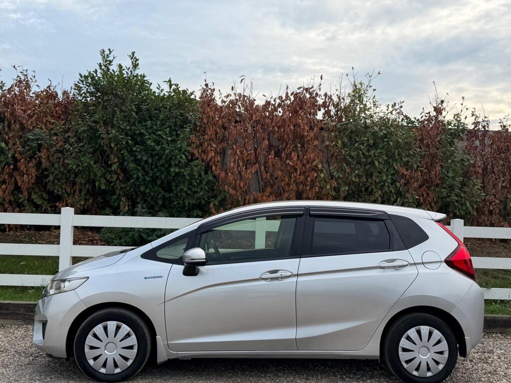 2014 Honda Jazz thumbnail 10