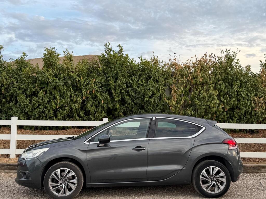 2015 Citroen DS4 thumbnail 11