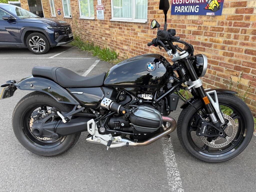 BMW R 12