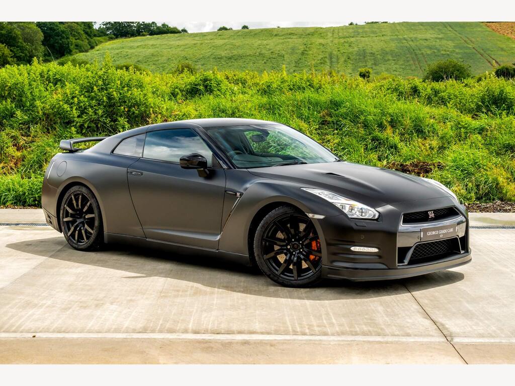 Nissan GT-R