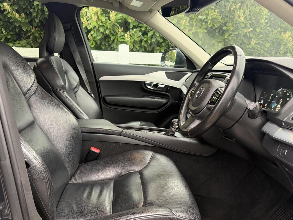 2018 Volvo XC90 thumbnail 18