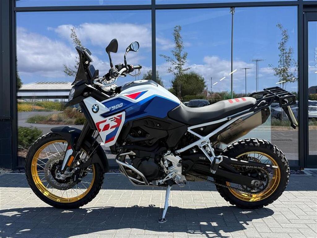 BMW F 900 GS