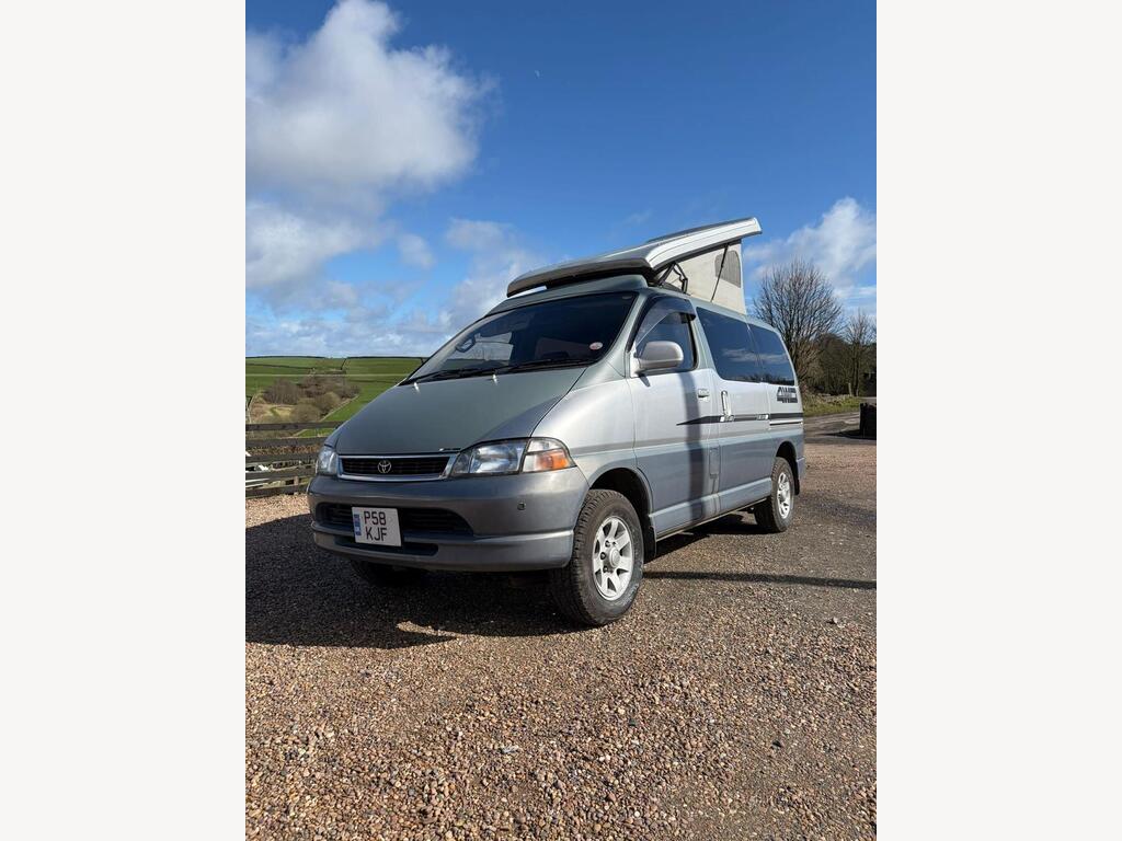 Toyota Granvia Van Conversion 4x4 Campervan Camper Dayvan Offgrid Motorhome
