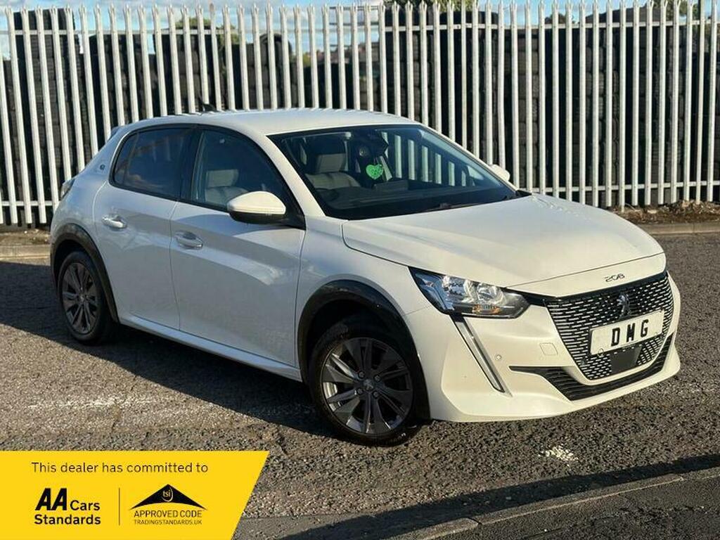 Peugeot E-208
