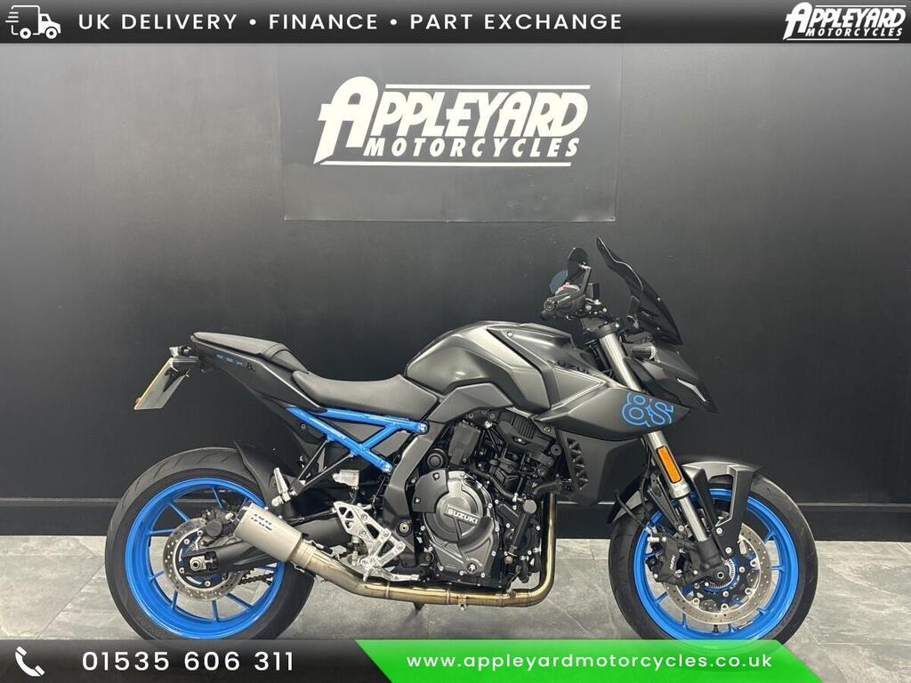 Suzuki GSX-8S