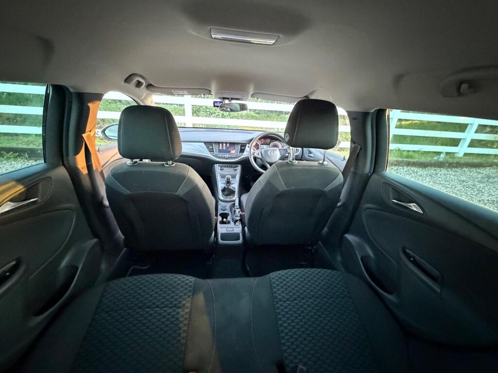 2018 Vauxhall Astra thumbnail 18