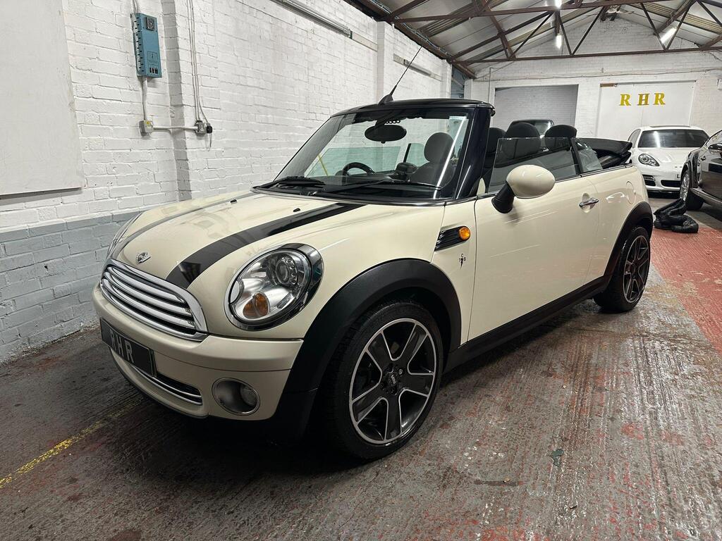 MINI Convertible Convertible 1.6 Cooper Euro 5 (s/s) 2dr