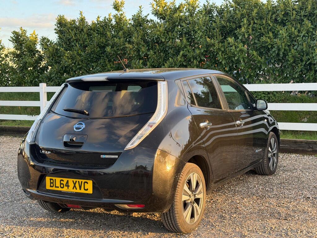 2015 Nissan Leaf thumbnail 13