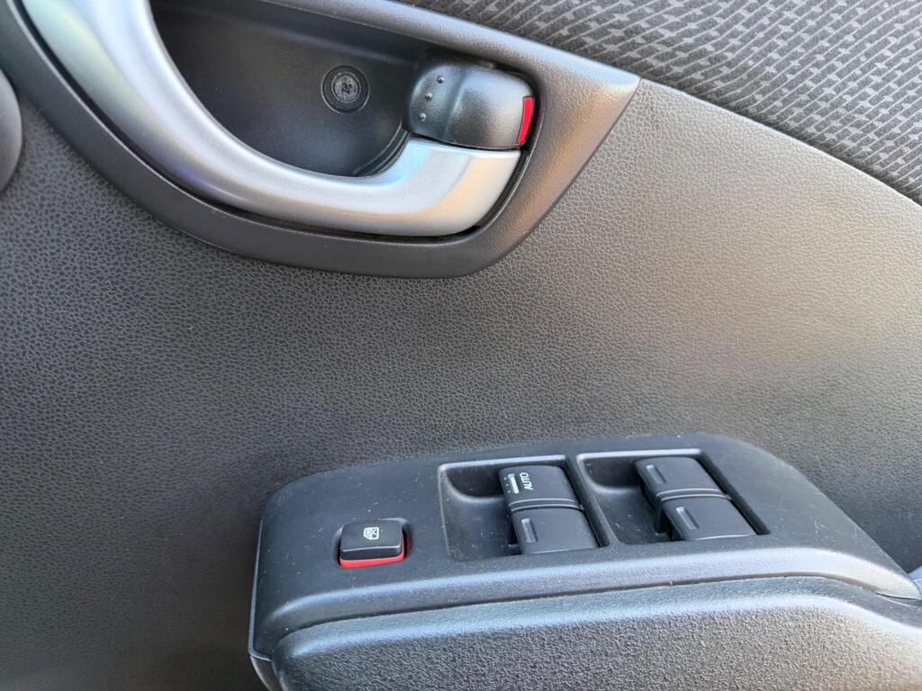 2012 Honda Fit thumbnail 24