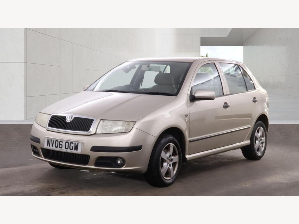 Skoda Fabia Hatchback 1.4 16V Elegance 5dr
