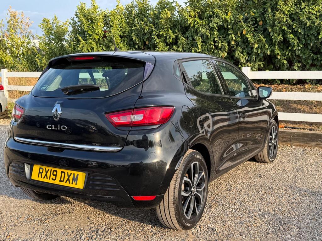 2026 Renault Clio thumbnail 14