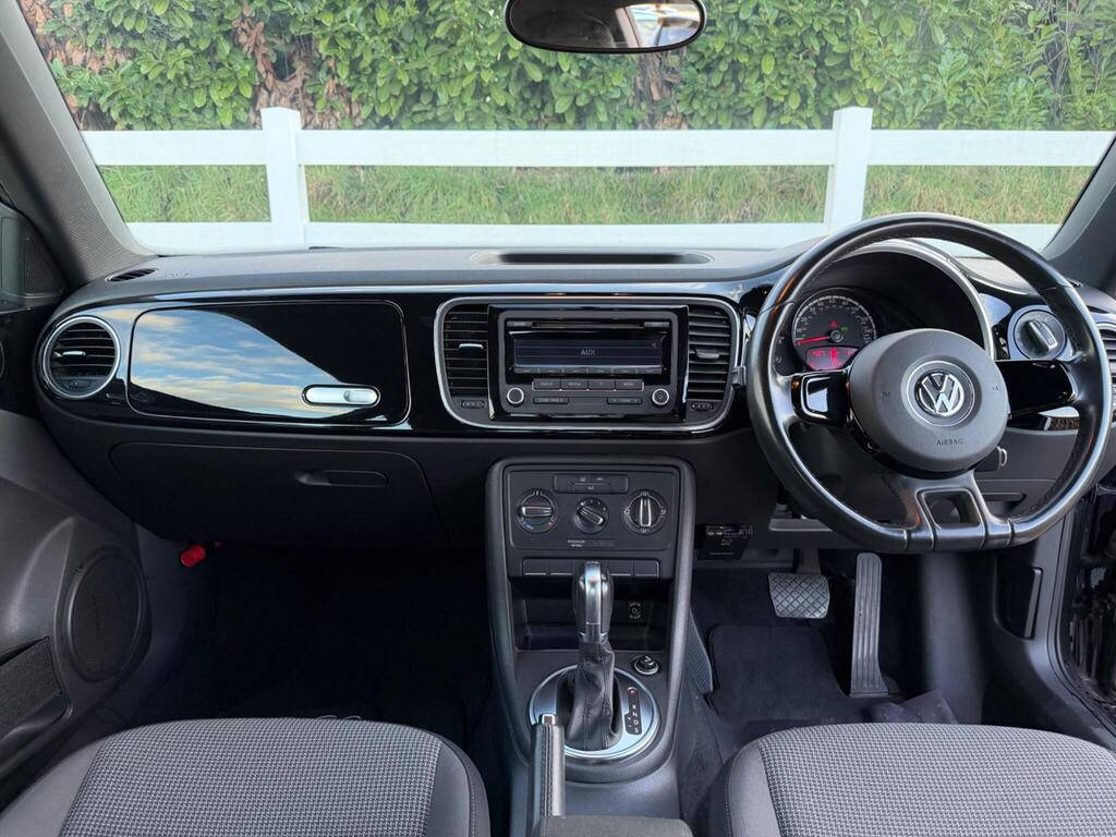 2014 Volkswagen Beetle thumbnail 14