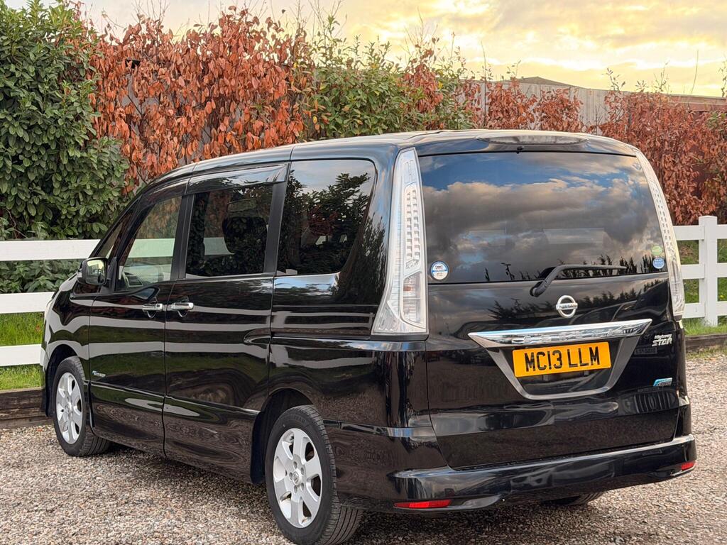 2013 Nissan Serena thumbnail 14