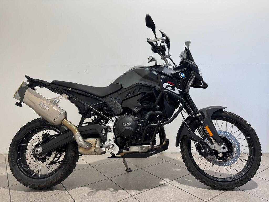 BMW F 900 GS
