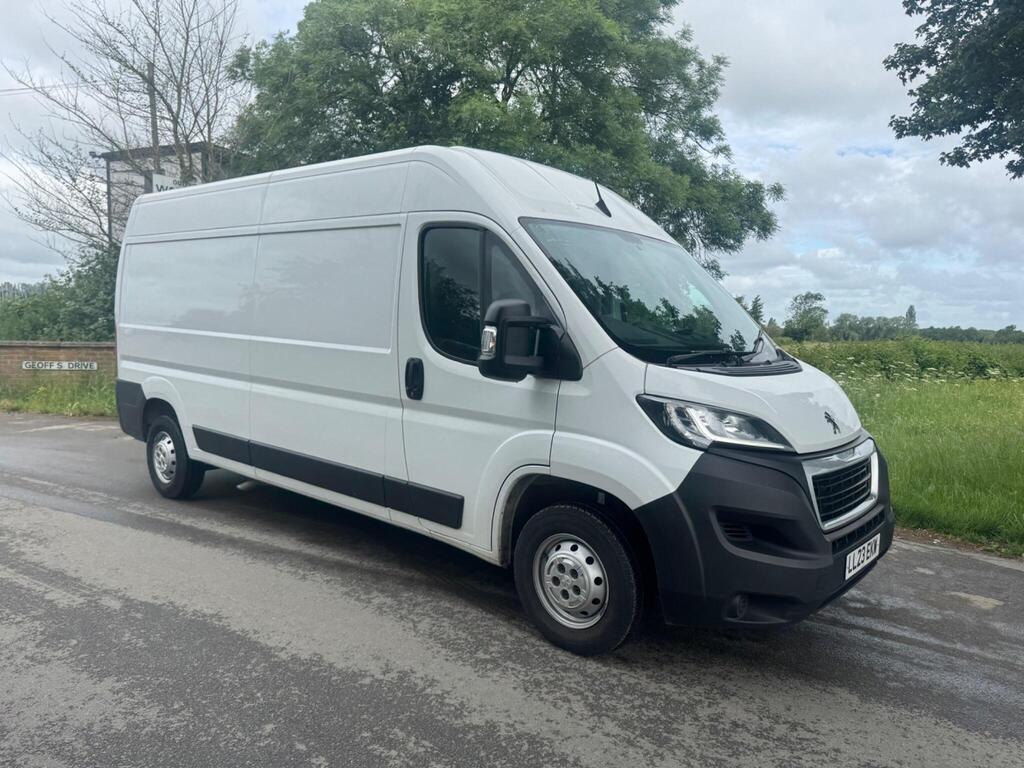 Peugeot Boxer Panel Van 2.2 BlueHDi 335 Professional Premium + L3 H2 Euro 6 (s/s) 5dr