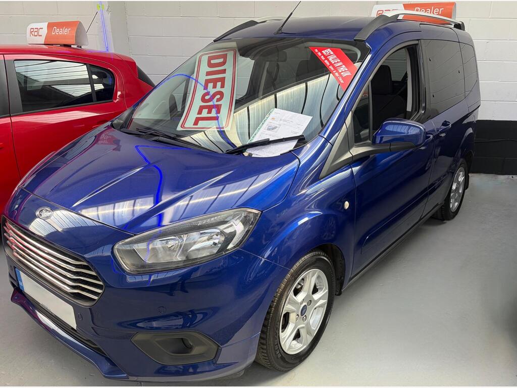 Ford Tourneo Courier MPV 1.5 TDCi Zetec Euro 6 5dr