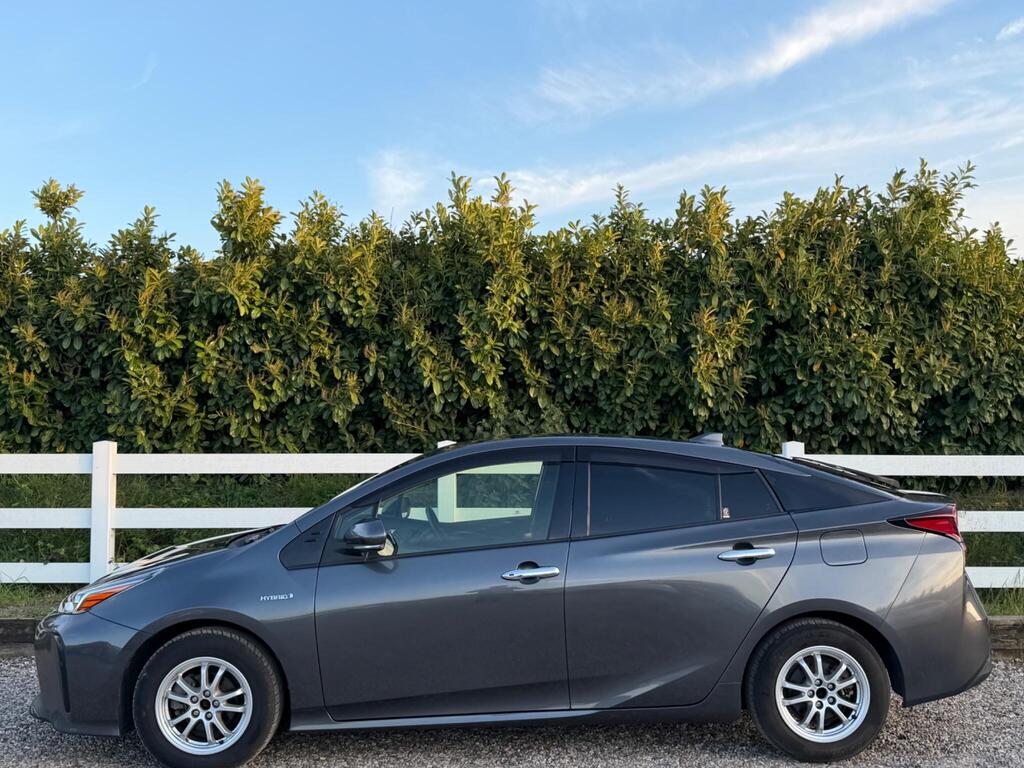 2019 Toyota Prius thumbnail 10