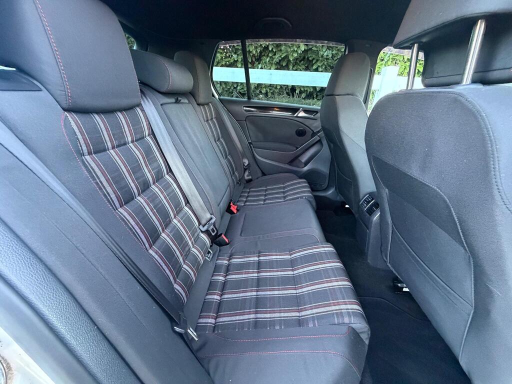 2009 Volkswagen Golf thumbnail 21