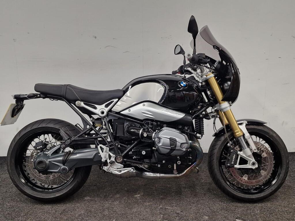 BMW R nineT
