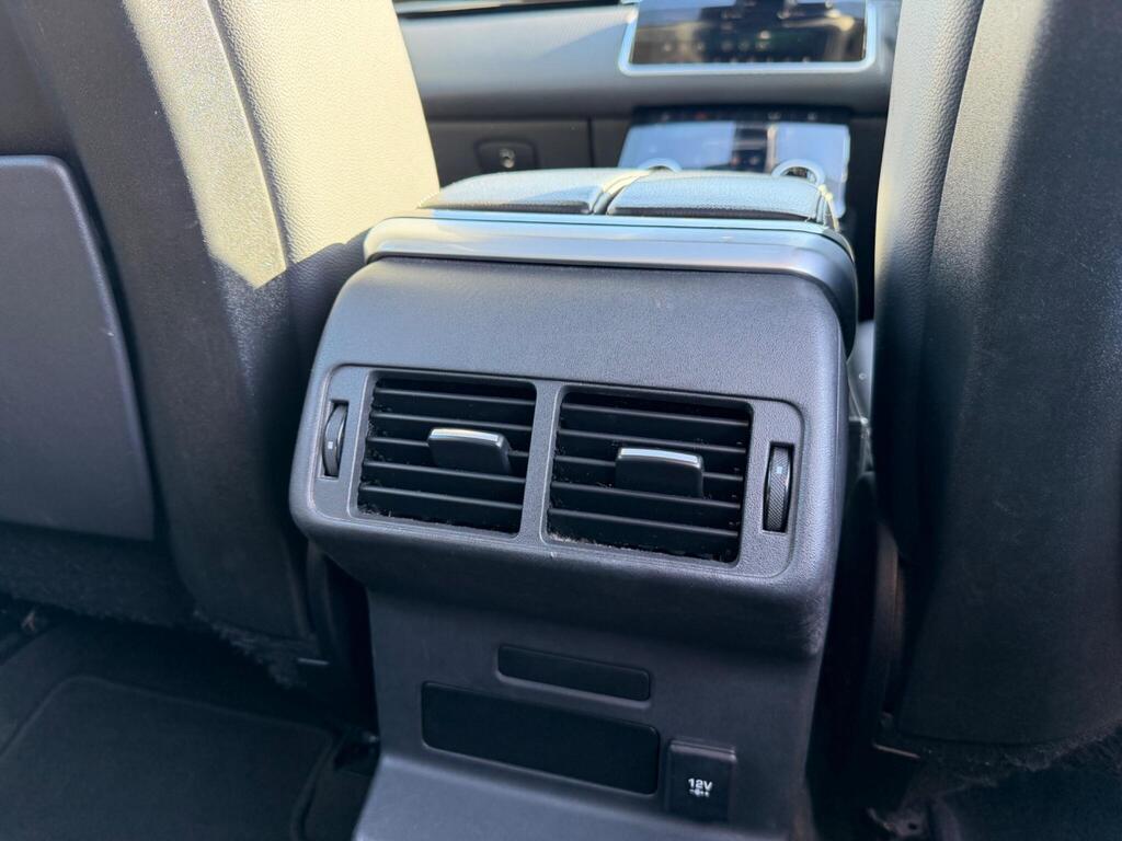 2018 Land Rover Range Rover Velar thumbnail 36