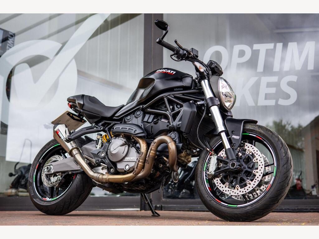 Ducati Monster 821