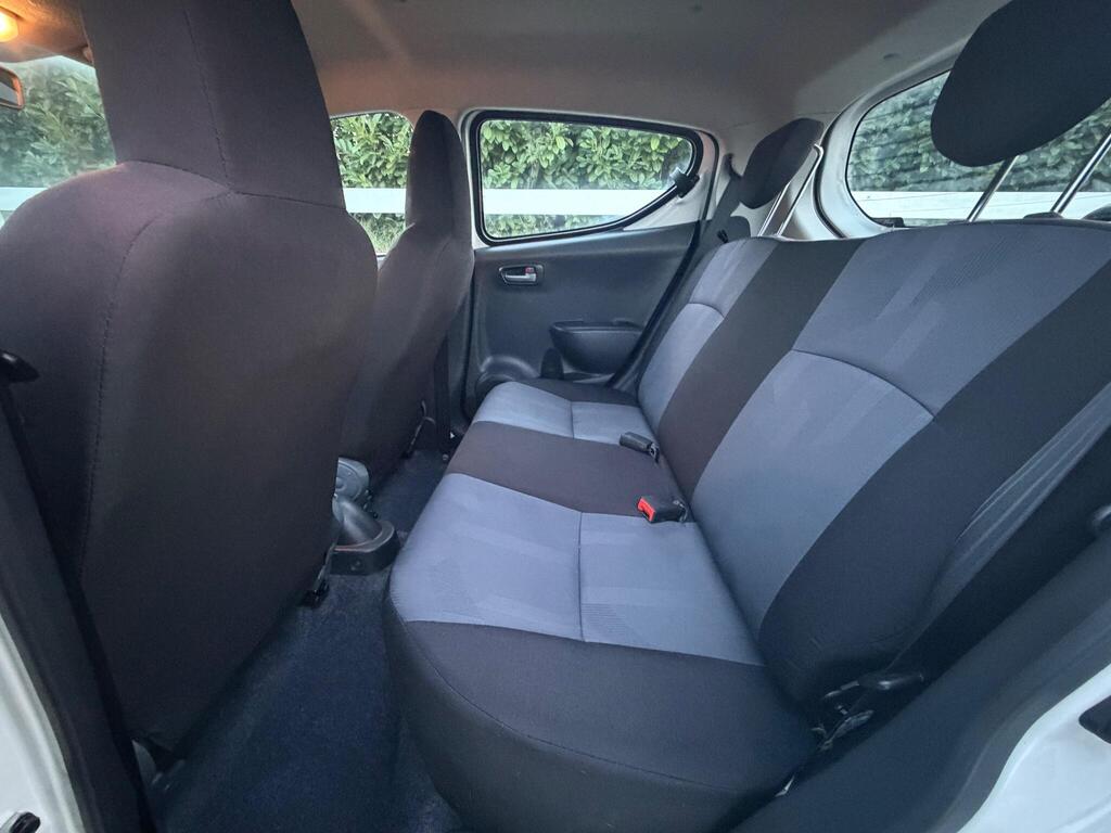 2015 Suzuki Alto thumbnail 16