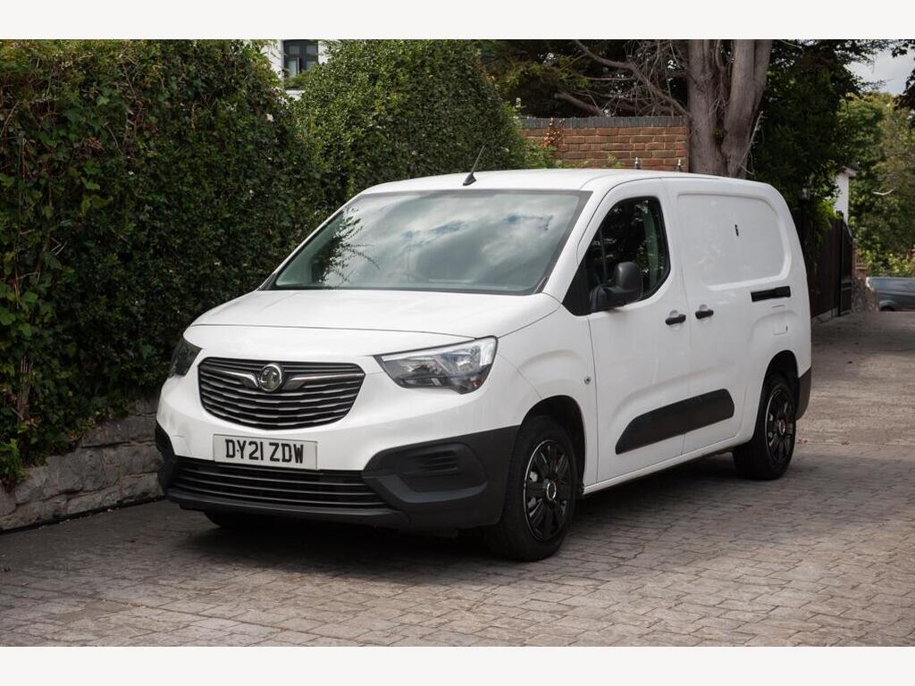 Vauxhall Combo Panel Van 1.5 Turbo D 2300 Dynamic L2 H1 Euro 6 4dr