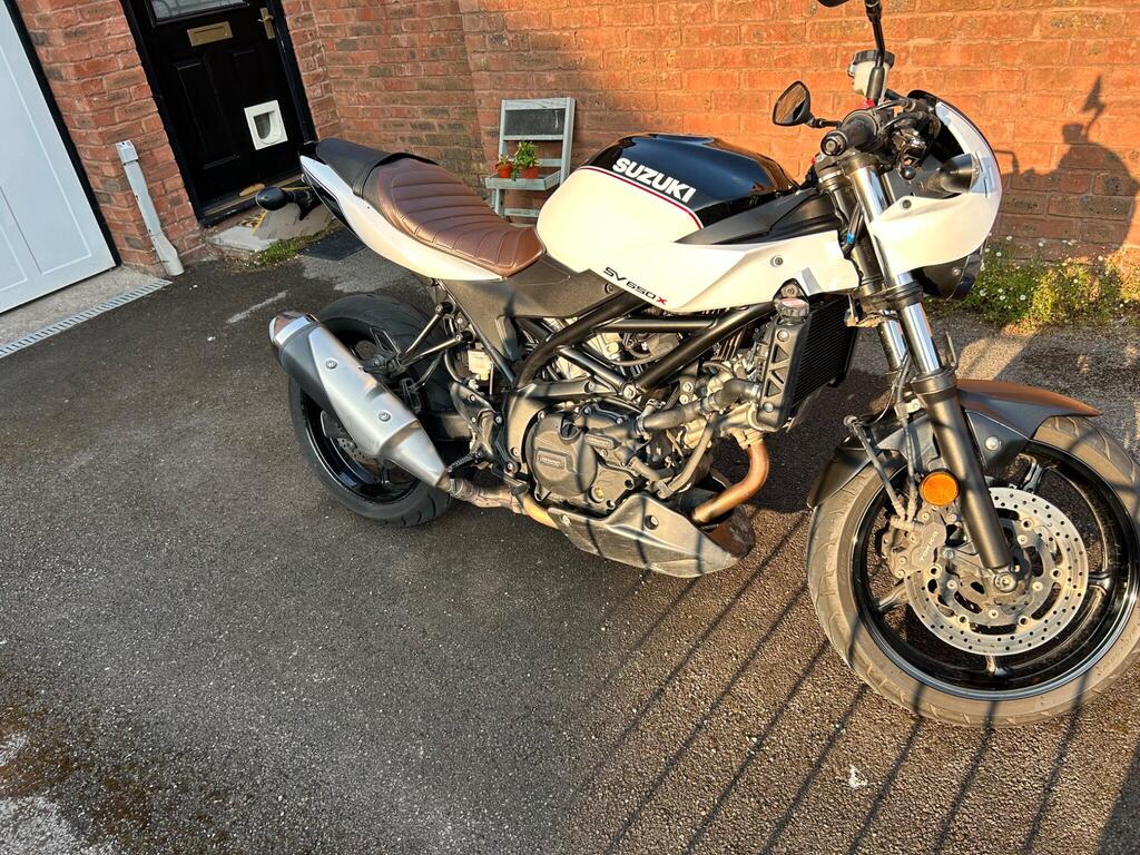 Suzuki SV650X