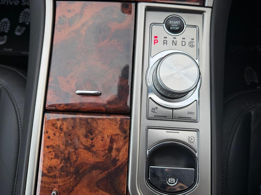 2010 Jaguar XF thumbnail 22