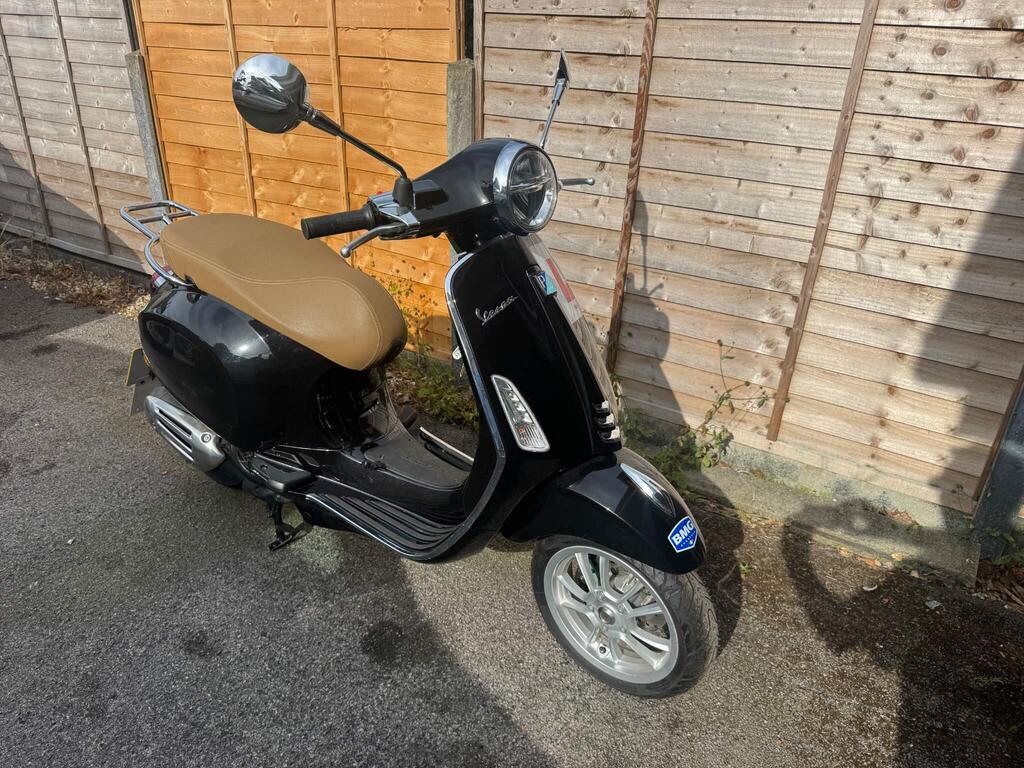 Piaggio Vespa Primavera 125