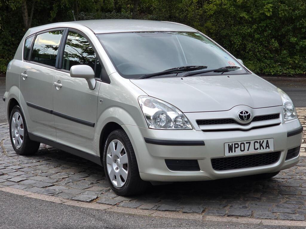 Toyota Corolla Verso MPV 1.6 VVT-i T2 5dr