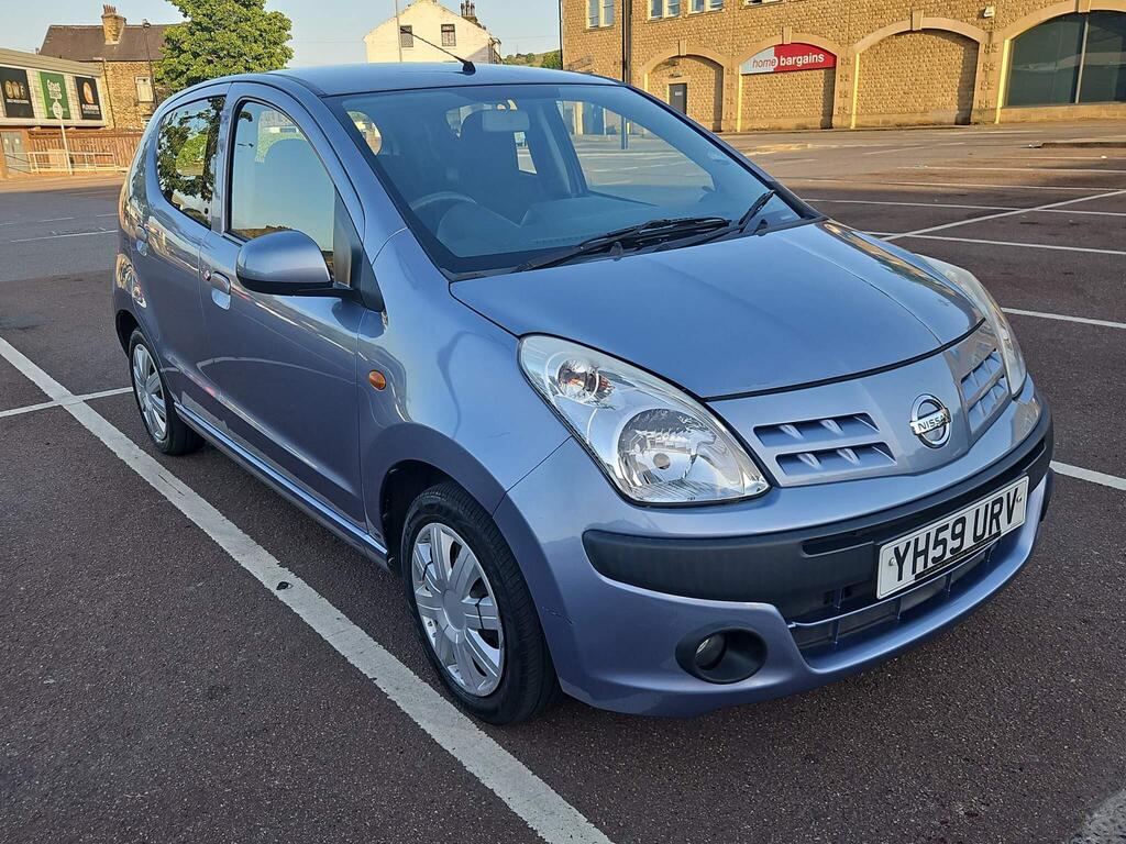 Nissan Pixo