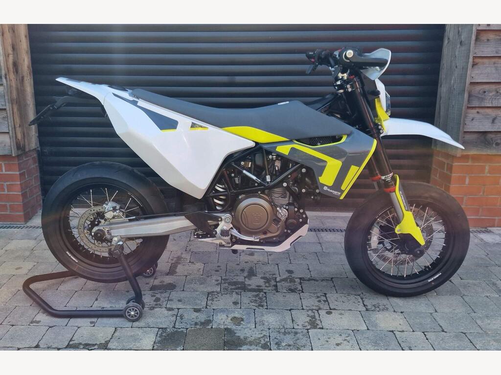 Husqvarna 701 Supermoto
