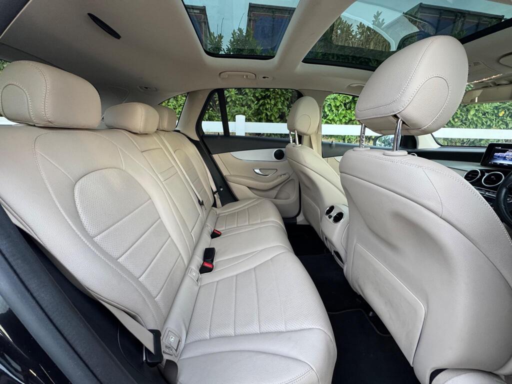 Mercedes-Benz GLC 2.1 GLC220d Sport (Premium) G-Tronic 4MATIC Euro 6 (s/s) 5dr thumbnail 16