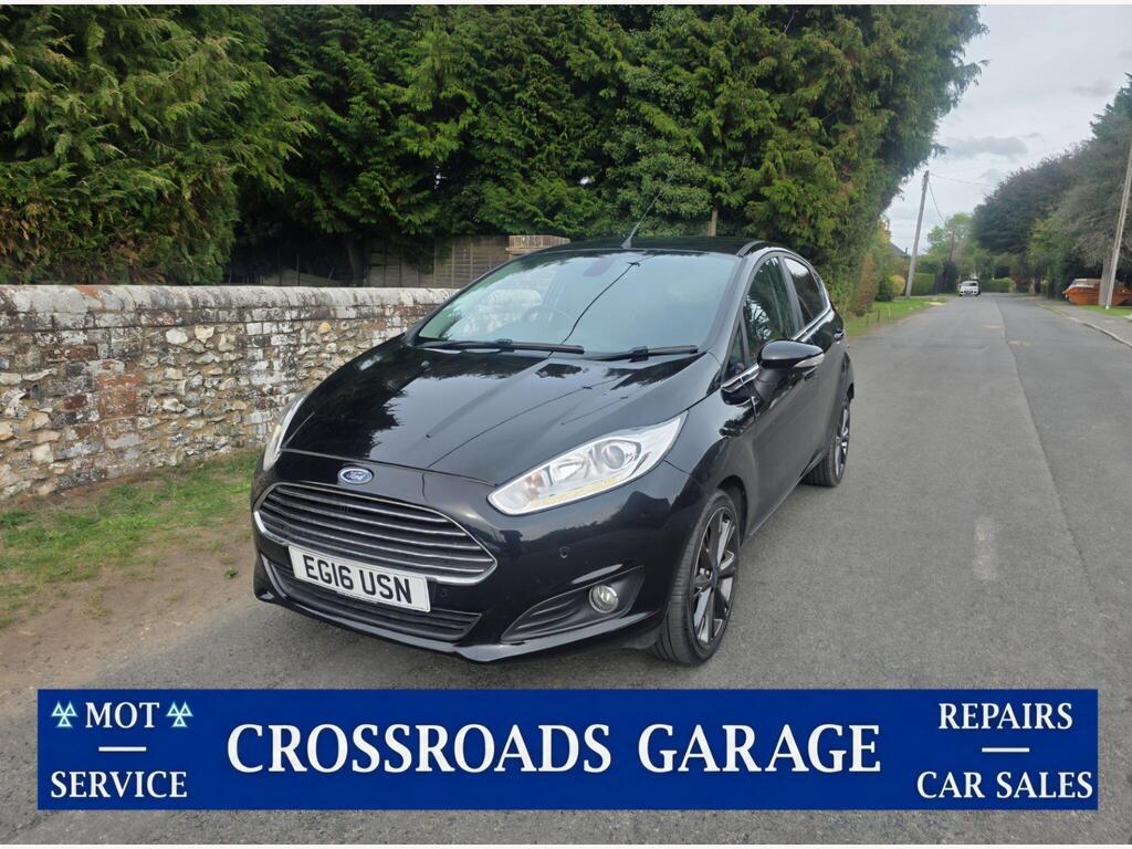 Ford Fiesta Hatchback 1.0T EcoBoost Titanium Euro 6 (s/s) 5dr