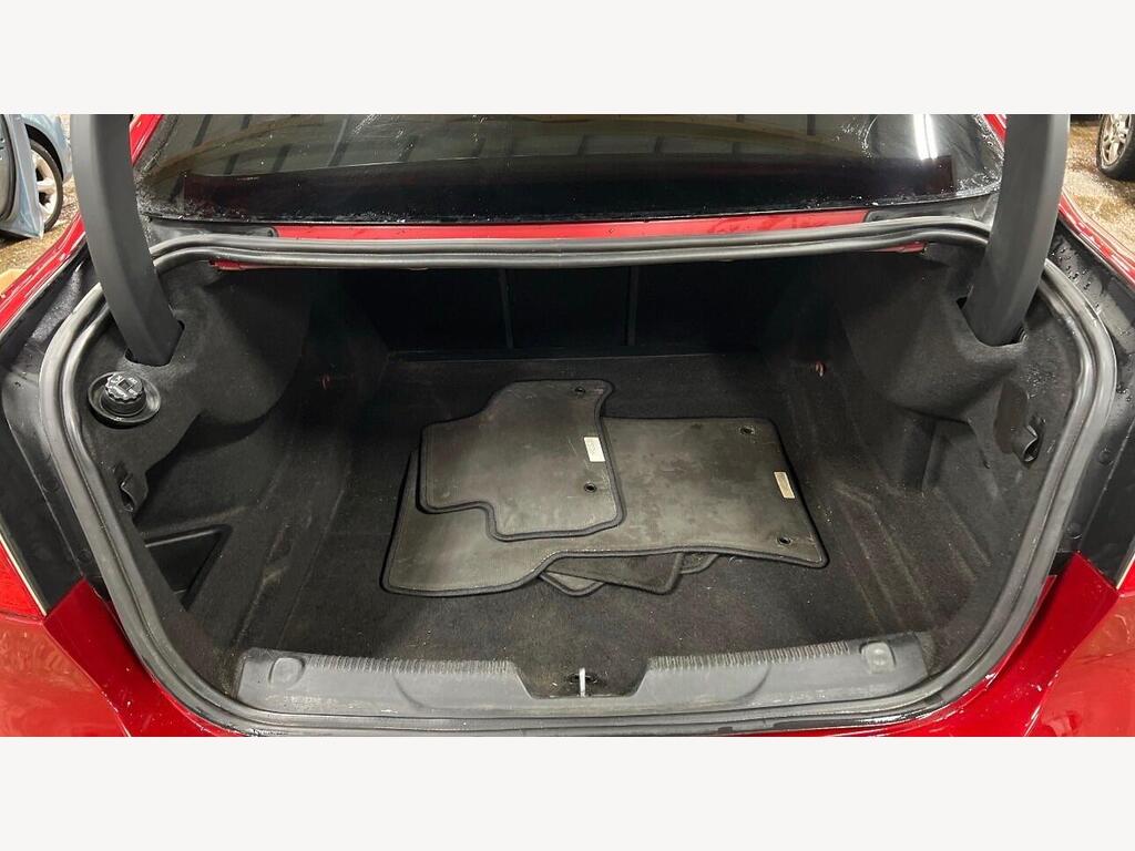 2015 Jaguar XE thumbnail 10