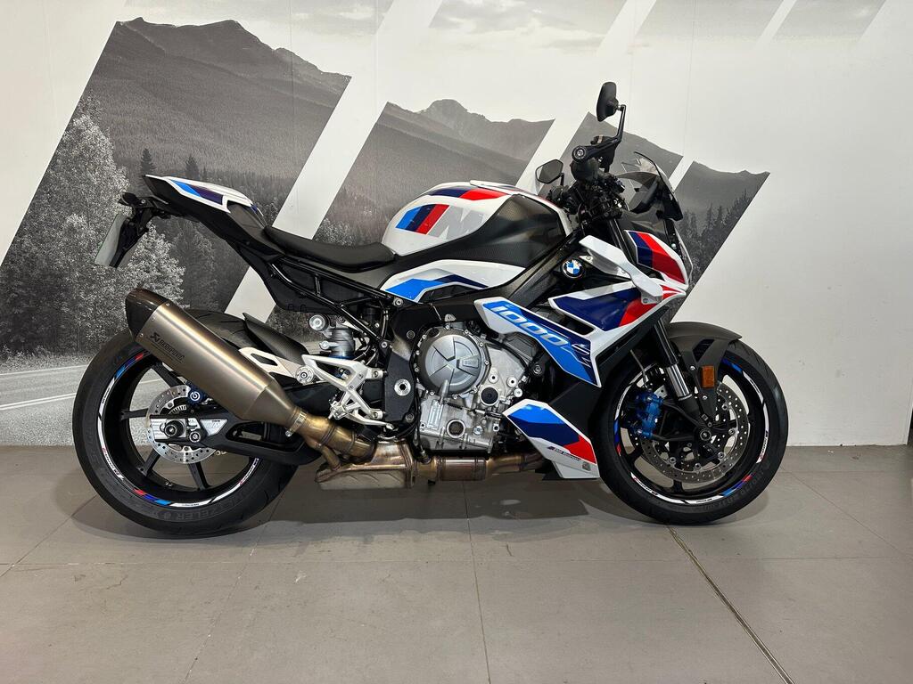 BMW M 1000 R