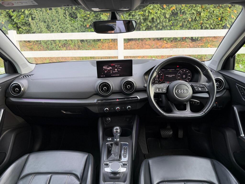2018 Audi Q2 thumbnail 2