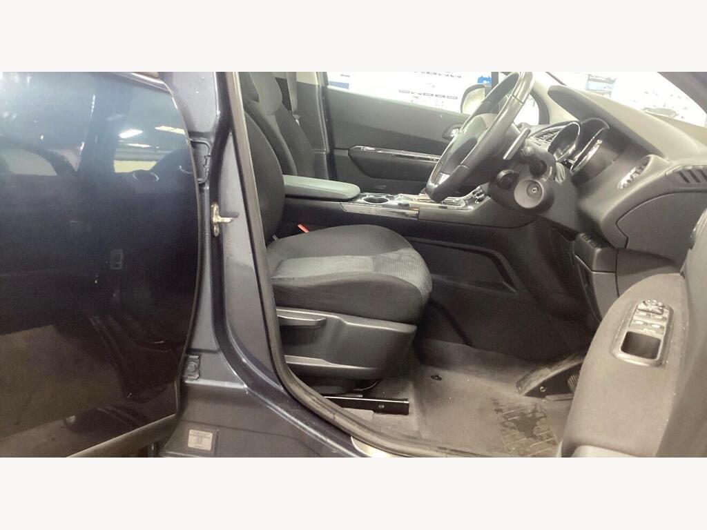 2011 Peugeot 3008 thumbnail 7