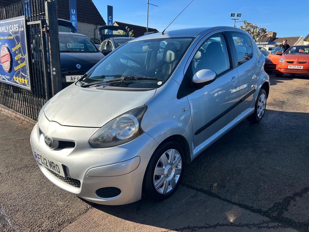 Toyota AYGO Hatchback 1.0 VVT-i Ice Euro 5 5dr