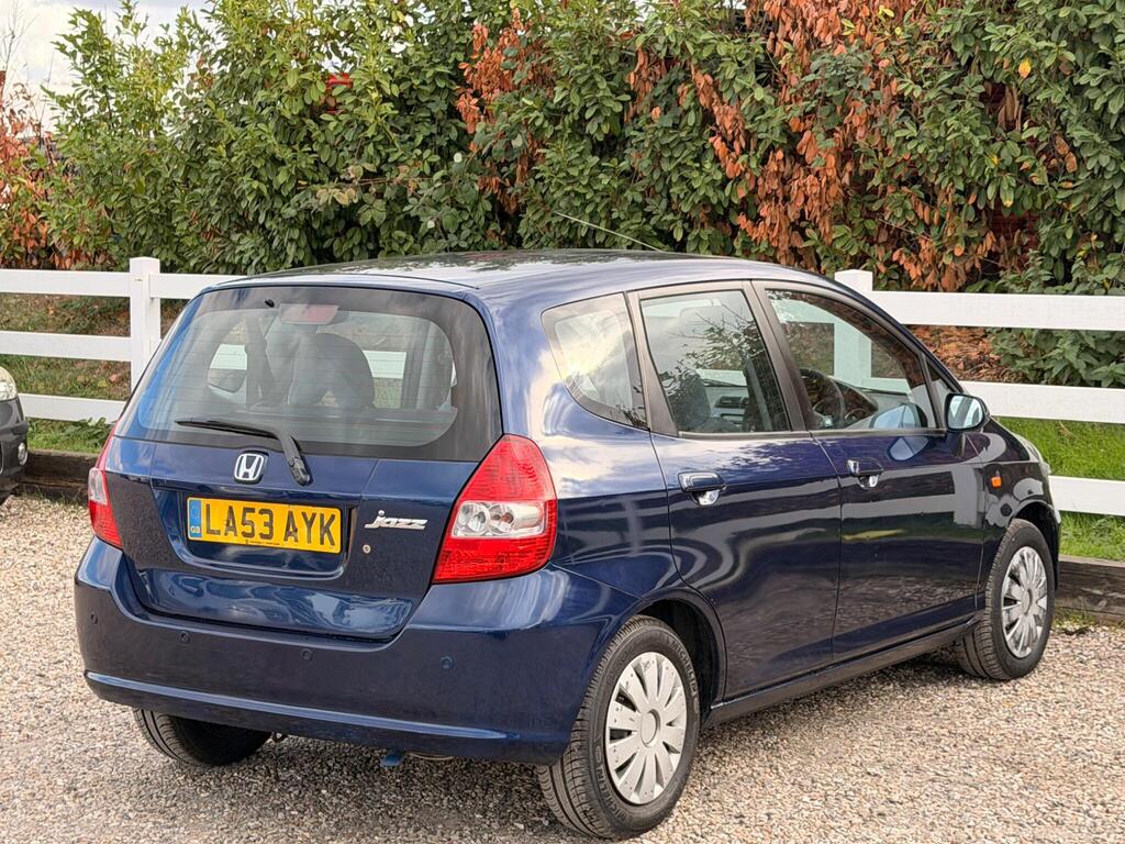 2004 Honda Jazz thumbnail 18