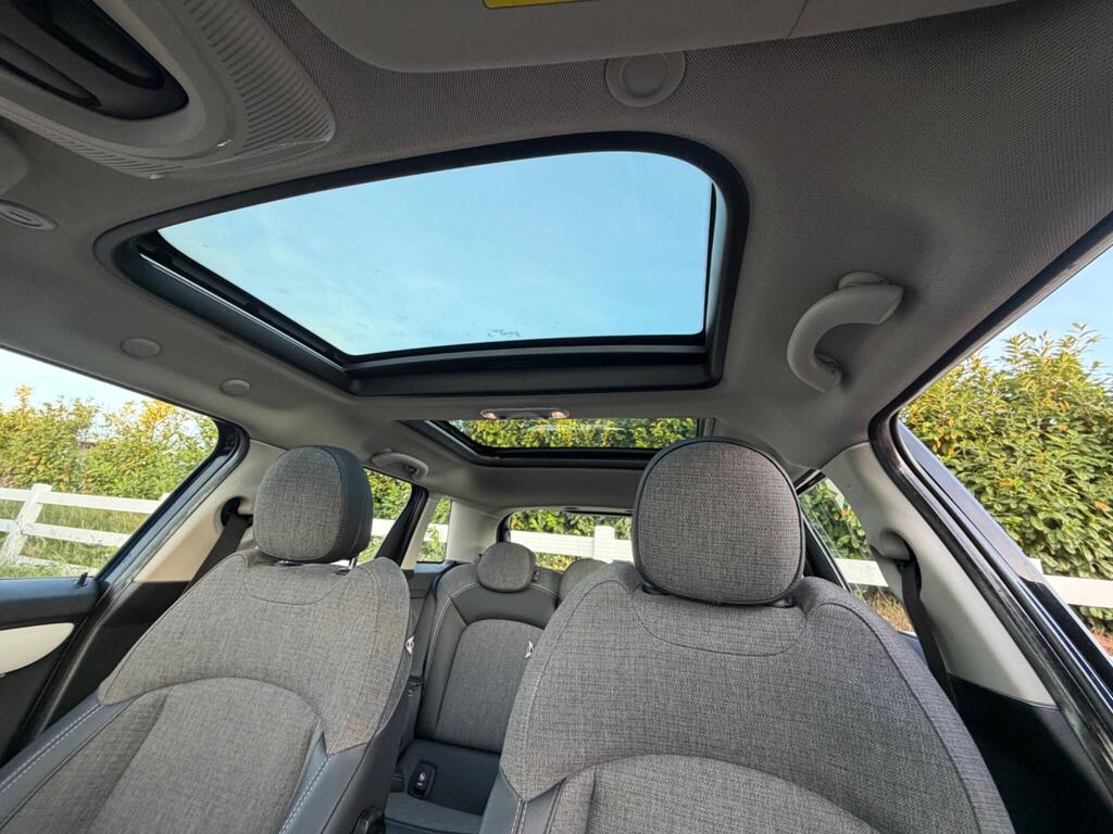 2015 MINI Hatch thumbnail 33